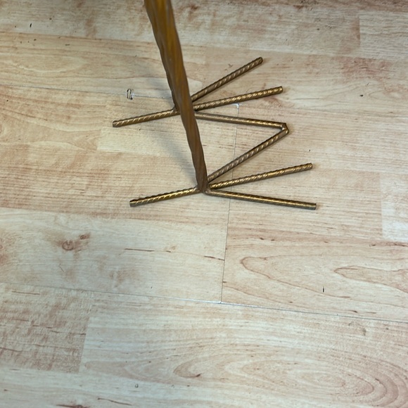 Flamingo 🦩 metal whimsical statue - Picture 6 of 12